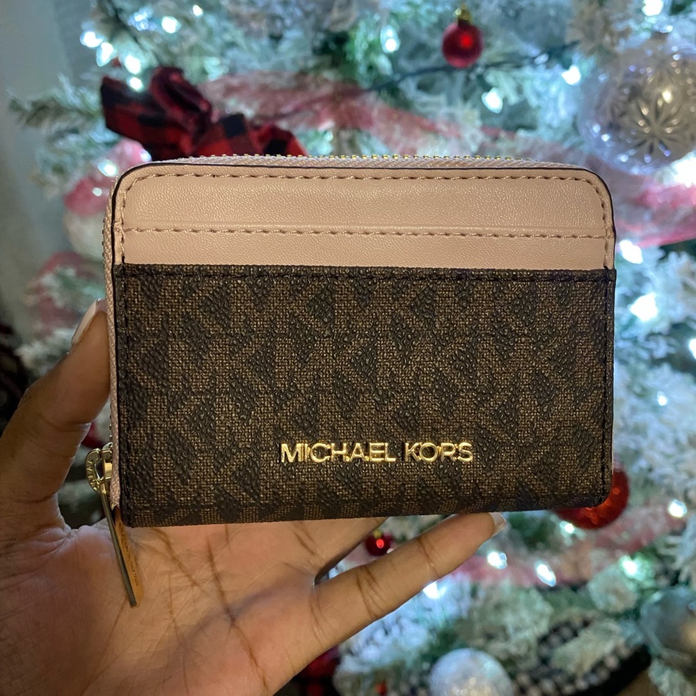 Michael Kors Power Blush Card Case